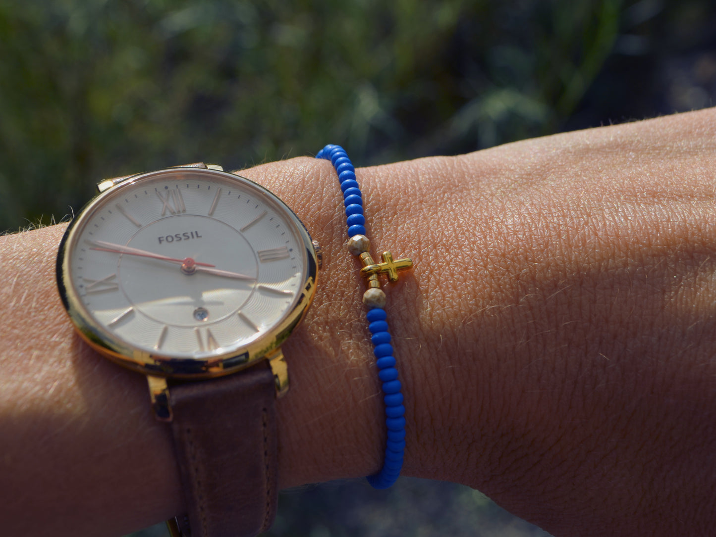 Blau mit Anhänger